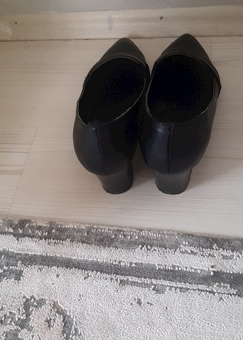 Klasik Siyah Tokalı Kadın Topuklu Babet - Görsel 3