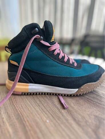 North face bot