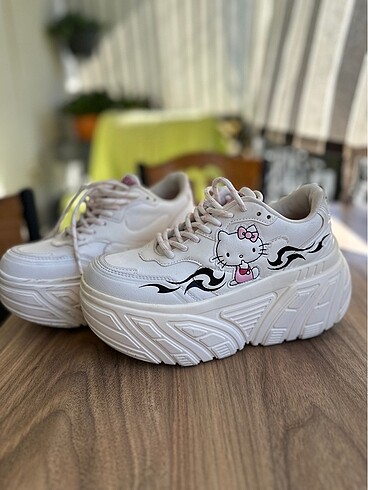 Hello kitty kalın taban sneaker