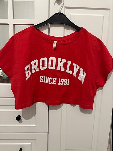 Kırmızı crop top