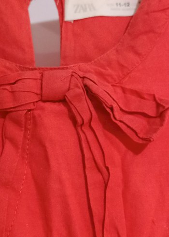 Zara Kız Çocuk Nakışlı Kırmızı Fırfırlı Elbise