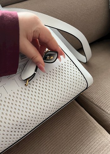 Guess Beyaz deri kadın çanta - Görsel 8