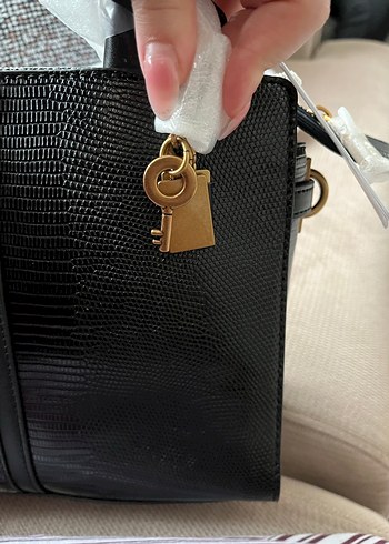 Siyah Deri Guess Kadın Çanta - Görsel 6