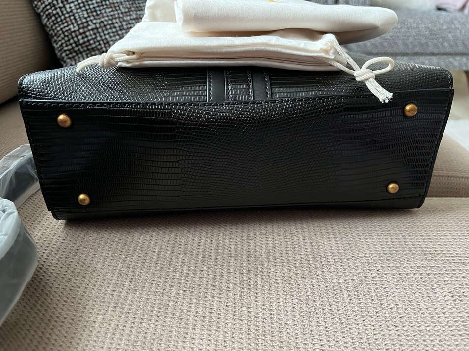 Siyah Deri Guess Kadın Çanta - Görsel 2