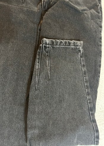 Siyah Bol Kesim Midi Kot Pantolon - Görsel 3