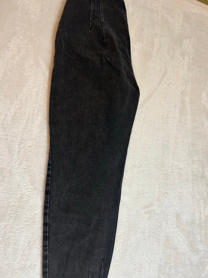 Siyah Bol Kesim Midi Kot Pantolon - Görsel 2