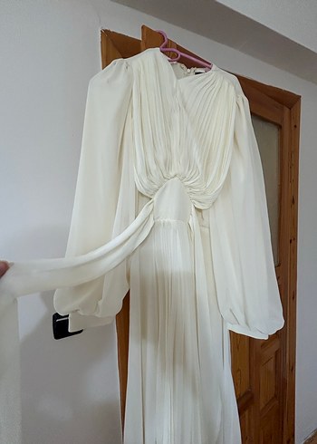 Beyaz Uzun Dökümlü Bohem Elbise - Görsel 2