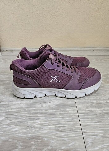 Kinetix mor spor ayakkabı