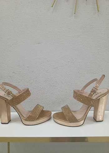 Altın Renkli Platform Topuklu Kadın Abiye Ayakkabı - Görsel 2