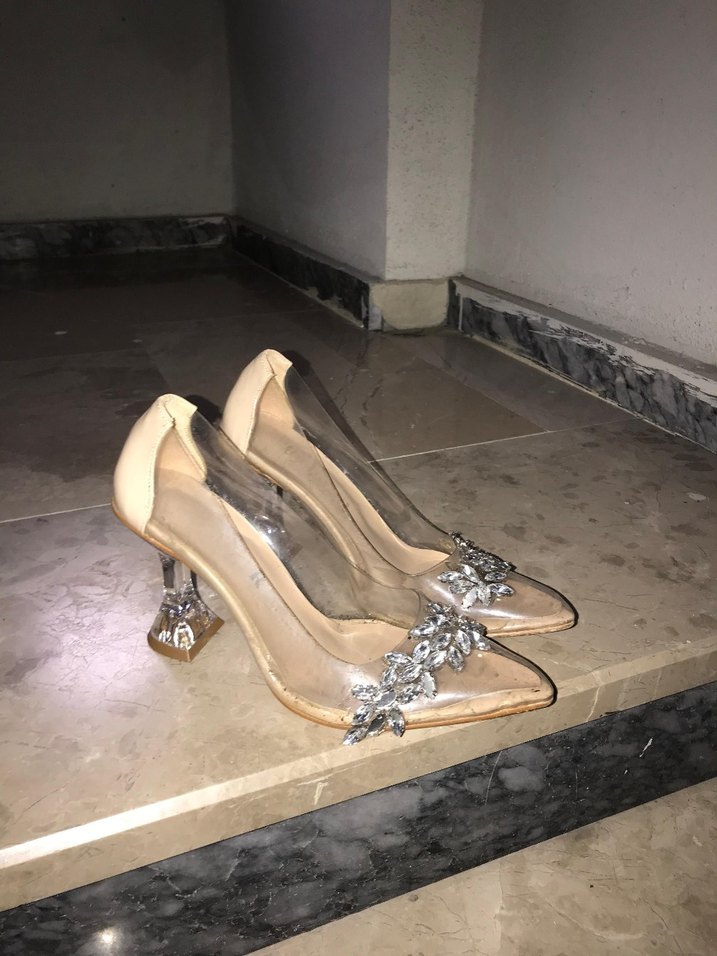 Bej Parlak Suni Deri Kadın Stiletto - Görsel 2