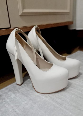 Kadın Beyaz Platform Topuklu Ayakkabı - Görsel 2