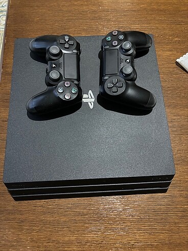 PLAYSTATİON 4 PRO