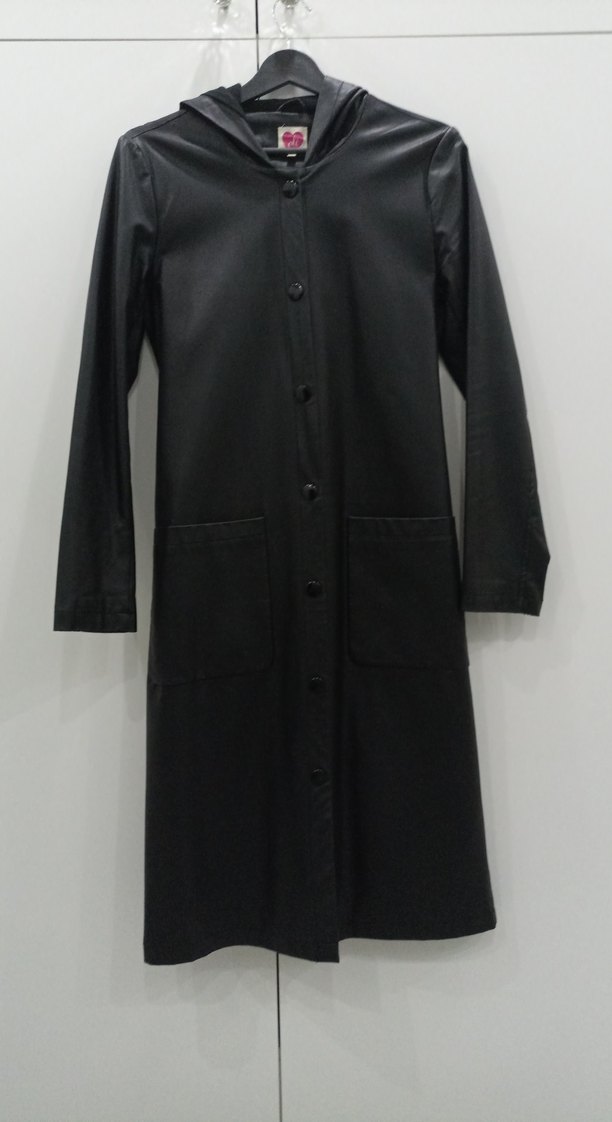 Düğmeli Siyah Deri Kadın Yağmurluk - Görsel 2