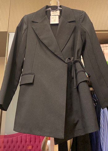 Siyah Kemerli Midi Kadın blazer takım