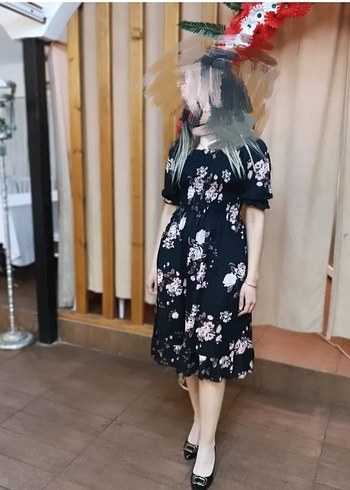 Kadın Siyah Çiçekli Midi Elbise