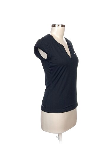 Nike Nike T-shirt %70 İndirimli.