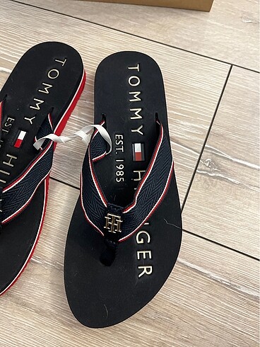 39 Beden Orijinal Tommy Hilfiger Terlik