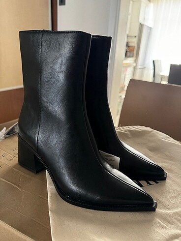 Zara Zara trend bot