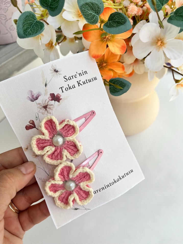 Pembe Örgü Çiçekli Çocuk Toka Seti - Görsel 2