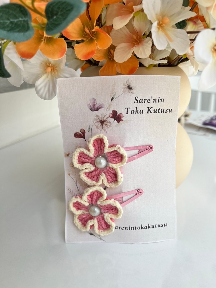 Pembe Örgü Çiçekli Çocuk Toka Seti - Görsel 3
