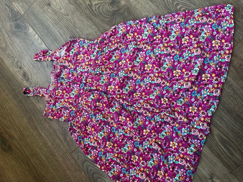 Çiçek Desenli çocuk elbisesi - Görsel 2