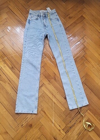 32 Beden mavi Renk Stradivarius jean