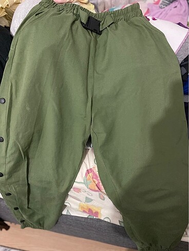 Asker yeşili pantolon