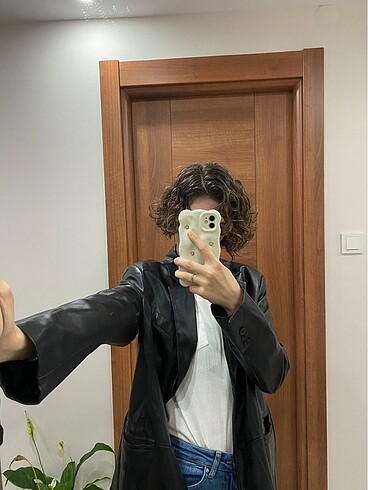 s Beden siyah Renk Deri Ceket ( Bershka )