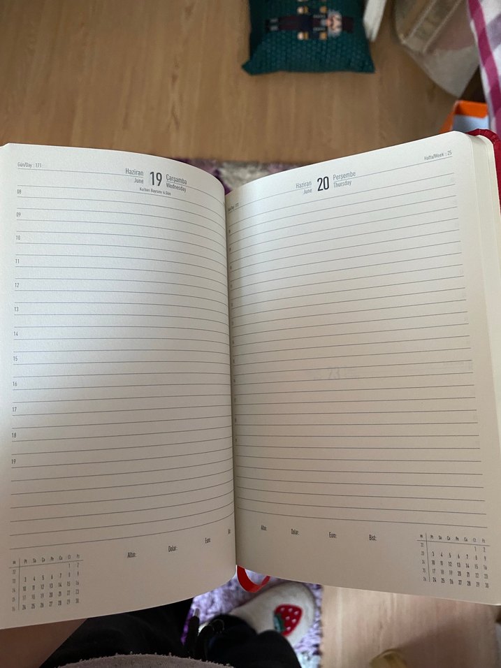 2024 Parlak Kırmızı Planlayıcı - Görsel 3