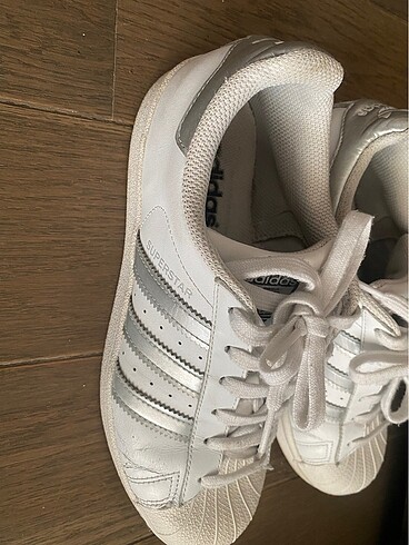 Adidas Nike süperstar