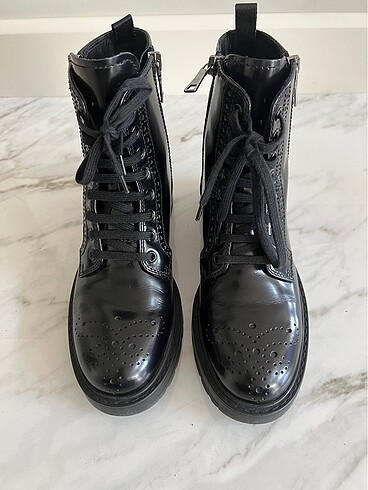 Prada Bot