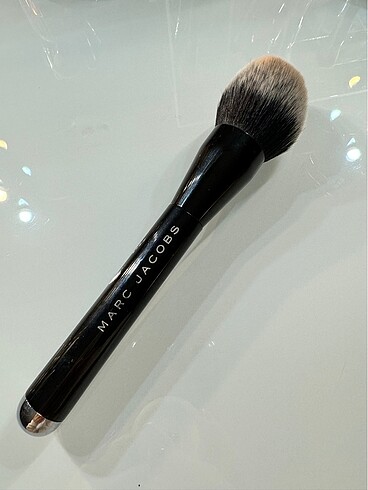 Marc Jacobs Bronzer Fırçası