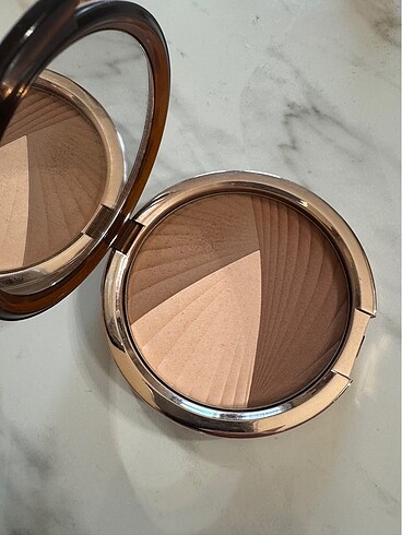 Estee Lauder Bronze Goddess