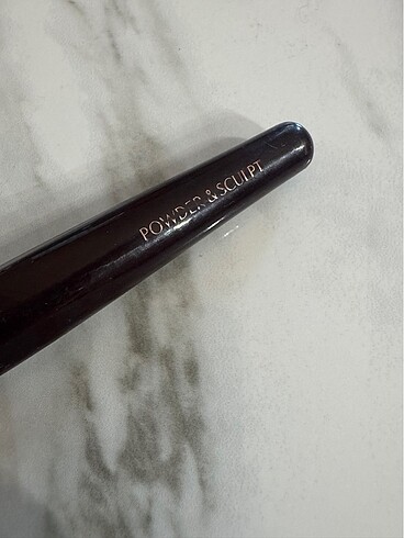 Diğer Charlotte Tilbury Fırça