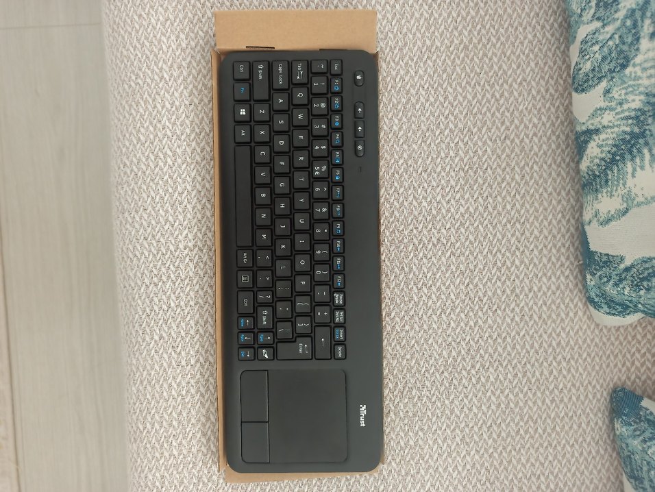 trust touchpad kablosuz klawye - Görsel 4