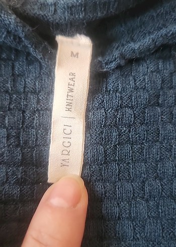 l Beden Yargici Kadın Boğazlı Triko Kazak