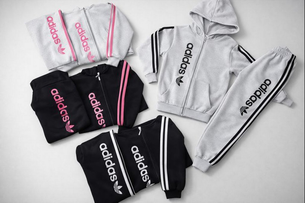 8/16 yaş adidas baskılı kapşonlu takım - Görsel 2