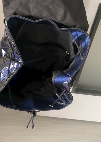 Mavi Desenli Kadın Sırt Çantası - Görsel 3