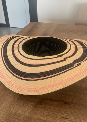 Bej ve Siyah Pliseli Bohem Kadın Şapka - Görsel 2