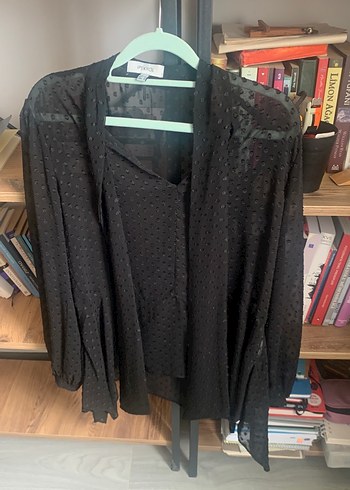 Uzun Kollu Siyah V Yaka Salaş Bluz - Görsel 2