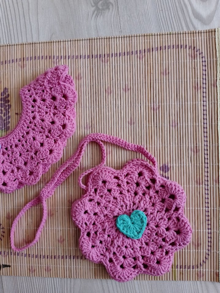 örgü çocuk çanta ve yakalık seti - Görsel 4