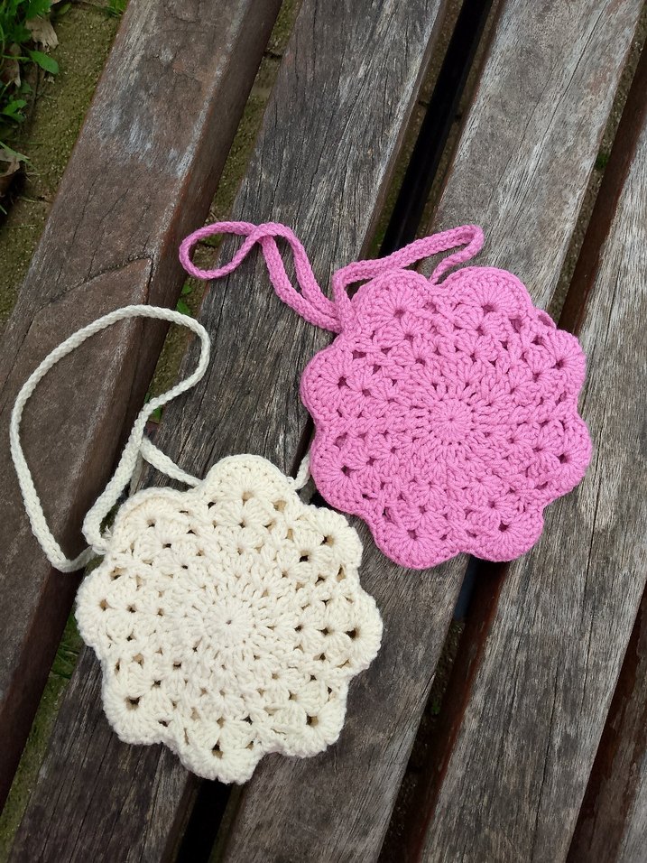 Kalpli  Dantel Kız Çantası - Görsel 4