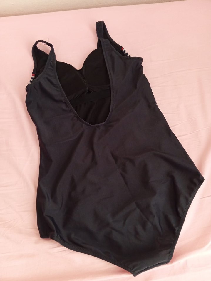 Kadın Siyah Çizgili Spor Mayo Fermuarlı - Görsel 3