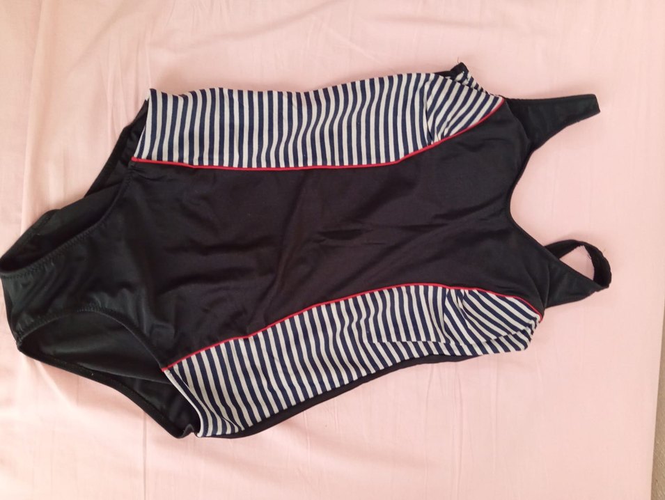 Kadın Siyah Çizgili Spor Mayo Fermuarlı - Görsel 4