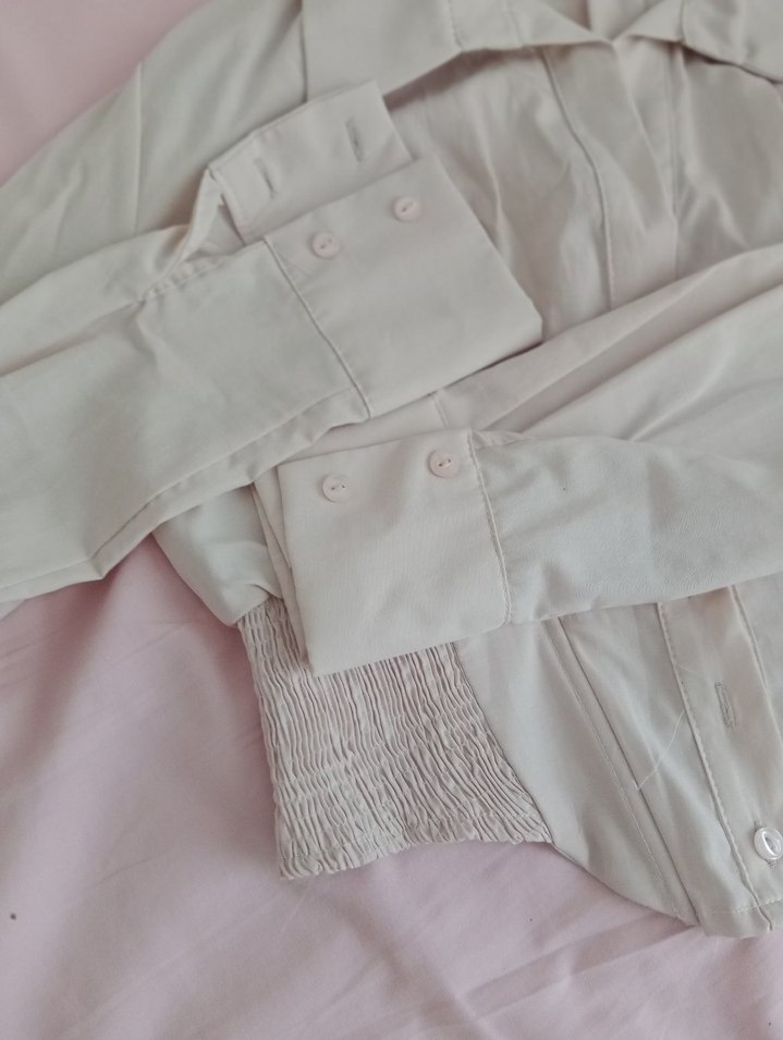 Bej Keten Düğmeli Kısa Kollu gömlek - Görsel 3