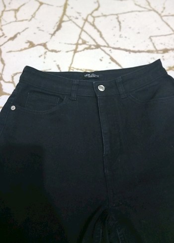 Düğmeli Siyah Bol Kesim Kadın Kot Pantolon - Görsel 3