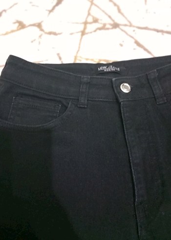 Düğmeli Siyah Bol Kesim Kadın Kot Pantolon - Görsel 4