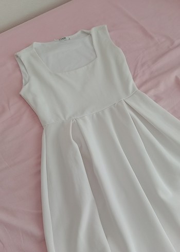 Beyaz Kolsuz Kayık Yaka kadın elbise - Görsel 2