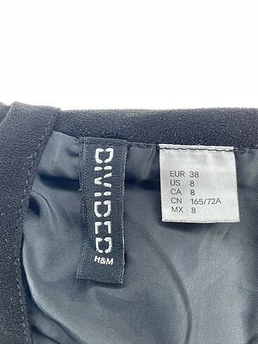 38 Beden siyah Renk H&M Mini Etek %70 İndirimli.