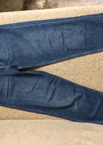 Zincir Detaylı Mavi Kadın Jean Pantolon - Görsel 3